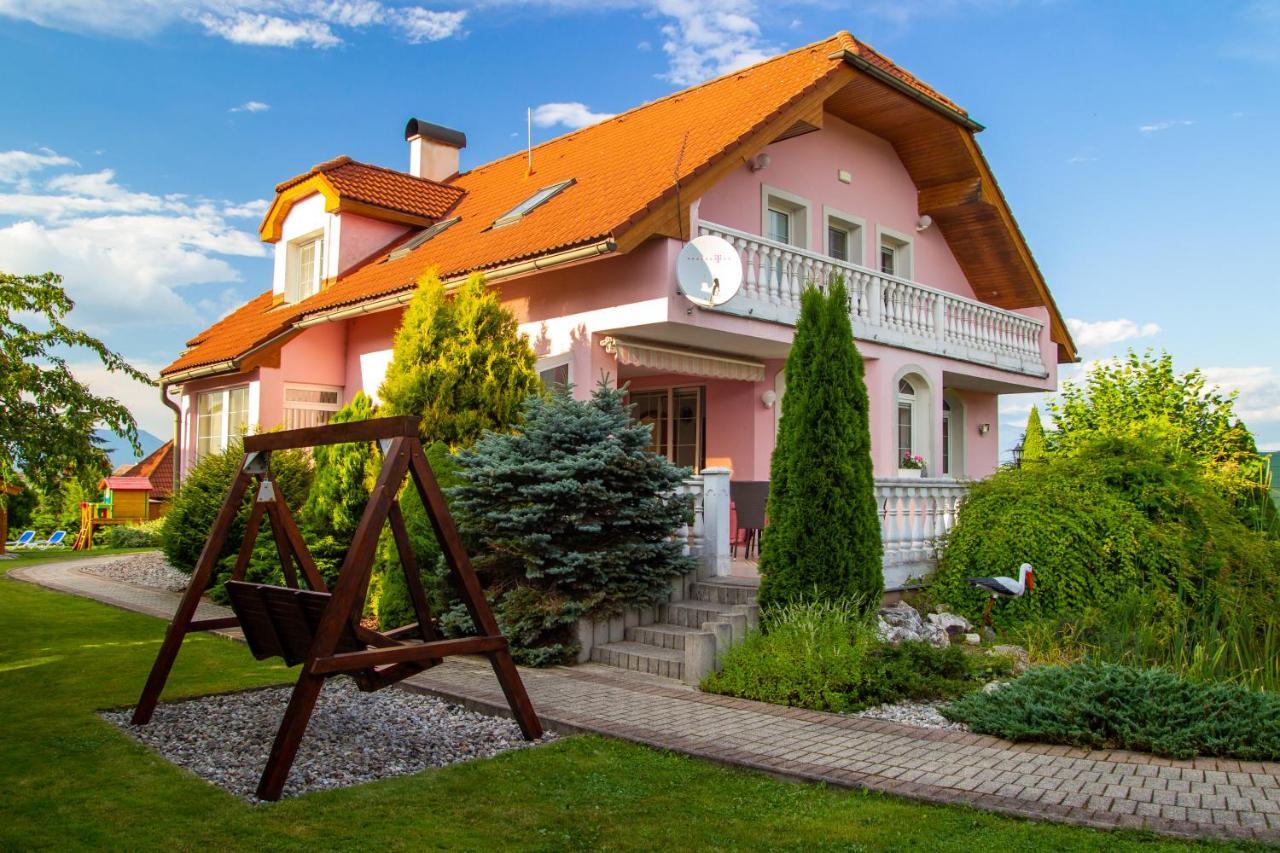 Liptovský Mikuláš Wow Liptov Holiday House מראה חיצוני תמונה